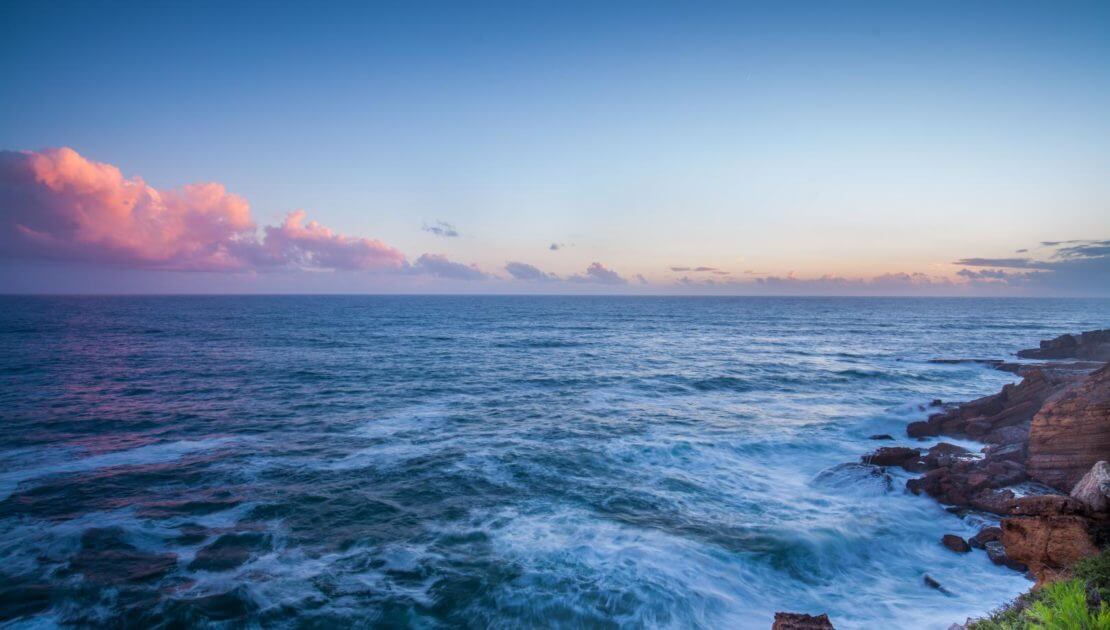 Background image of ocean for A piece of puzzle post