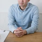 Image of male reviewer 男性レビュー